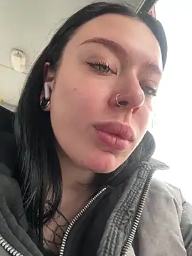 AlishaPrettyBlade online show from April 2026 05:36:01 AM