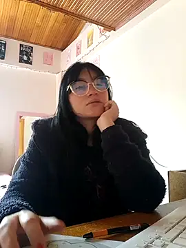 Arielle lov online show from October 2025 04:17:02 PM