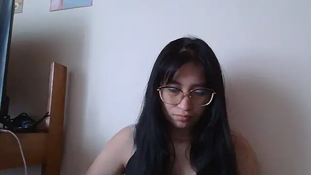 Snapshot of Arielle_lov chatting on January 2026 09:18:02 PM Arielle lov online show from January 2026 09:18:02 PM