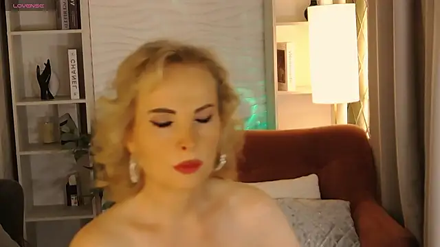 Sandra Kind online show from March 2026 05:42:01 AM