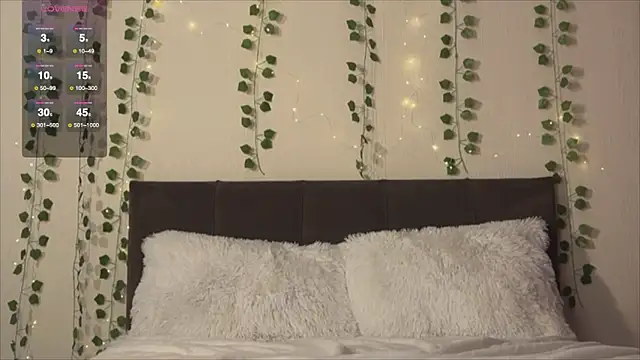 Asian Vi online show from November 2025 12:33:01 AM