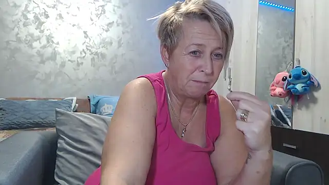 RosesandLillies online show from January 2026 06:35:02 PM