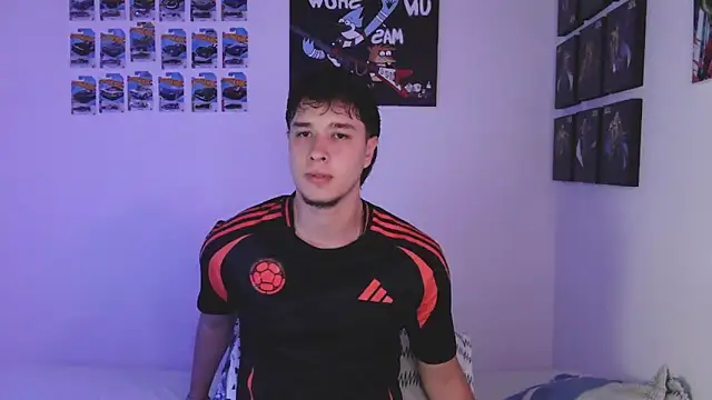 Snapshot of jack_walker190 chatting on April 2026 04:26:01 AM jack walker190 online show from April 2026 04:26:01 AM
