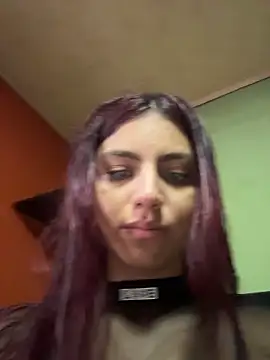 Snapshot of Emily-teen chatting on February 2026 08:27:01 PM Emily-teen online show from February 2026 08:27:01 PM