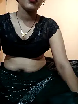 Snapshot of Sunita33 chatting on February 2025 11:00:02 AM Sunita33 online show from February 2025 11:00:02 AM