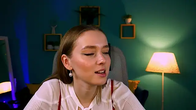 JenniferGraces online show from March 2025 10:44:01 PM