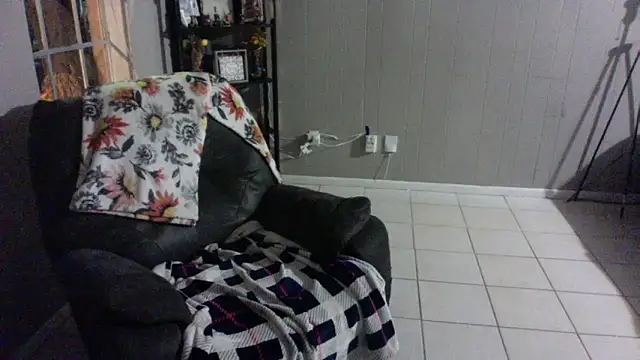 HTXBELLE online show from October 2025 01:14:02 AM