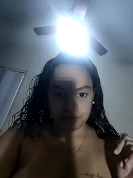 amandinhamorena online show from September 2025 01:39:02 AM