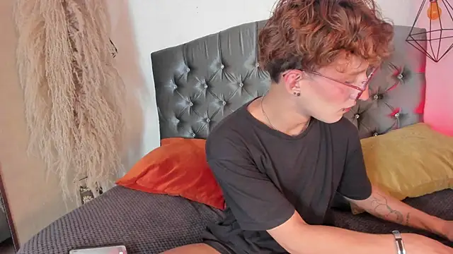 iiangel  online show from October 2025 03:34:01 AM