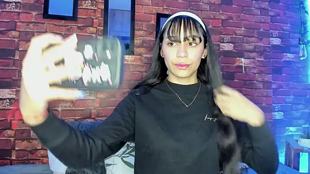 TANIA 06 online show from September 2025 01:22:01 PM