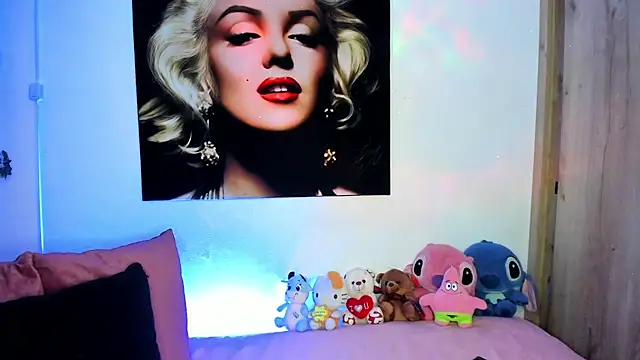 TANIA 06 online show from November 2025 01:18:02 PM