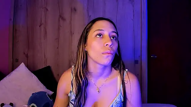 Snapshot of TANIA_06 chatting on April 2026 01:13:02 PM TANIA 06 online show from April 2026 01:13:02 PM