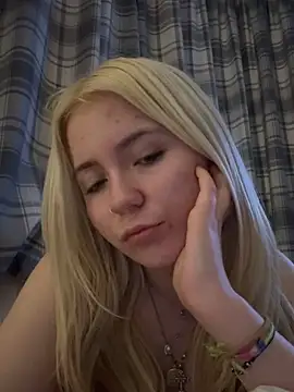 Blondie Sofia Essexbabe online show from March 2025 03:06:01 AM