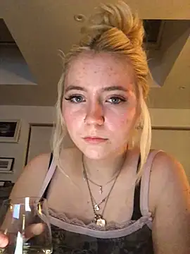 Blondie Sofia Essexbabe online show from March 2025 11:23:02 PM