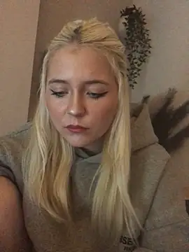 Blondie Sofia Essexbabe online show from October 2025 09:48:02 PM