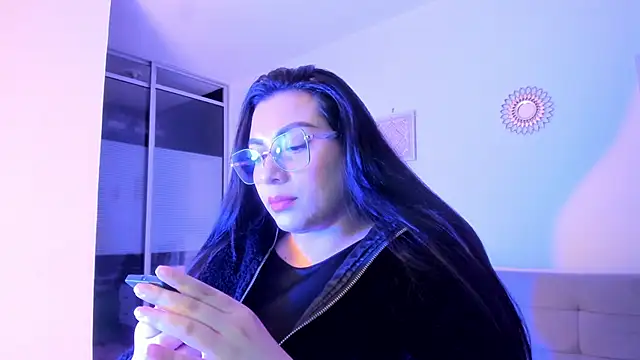 emily-777 online show from December 2025 09:31:02 PM