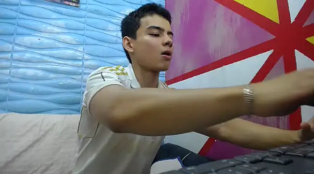 Snapshot of seigfried0 chatting on February 2025 07:03:02 PM seigfried0 online show from February 2025 07:03:02 PM