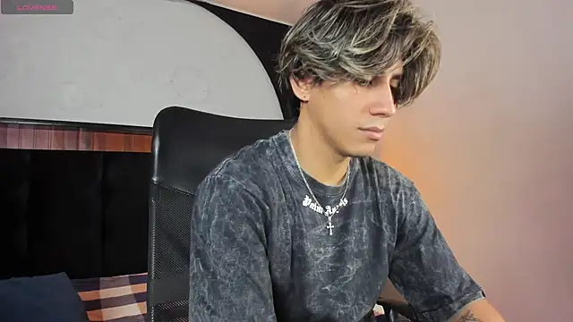 Allex Cano online show from September 2025 07:36:01 PM