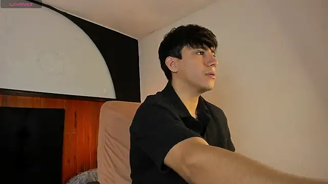 Allex Cano online show from January 2026 02:00:01 PM