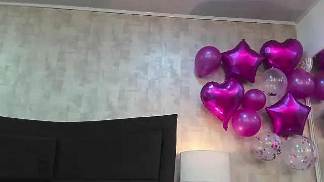 Snapshot of NahomyCarther chatting on February 2026 11:23:01 PM NahomyCarther online show from February 2026 11:23:01 PM