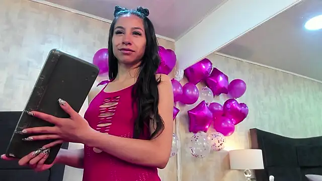 Snapshot of NahomyCarther chatting on February 2026 10:05:02 AM NahomyCarther online show from February 2026 10:05:02 AM