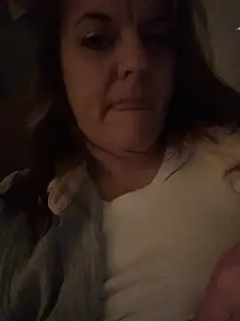 Snapshot of SirensKissss chatting on February 2025 06:39:01 AM SirensKissss online show from February 2025 06:39:01 AM