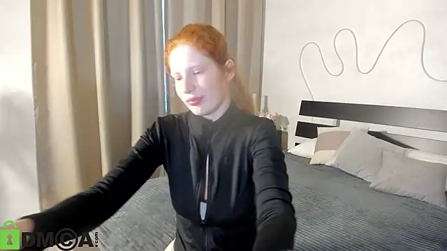 Sandra Wi1son online show from October 2025 01:36:02 AM