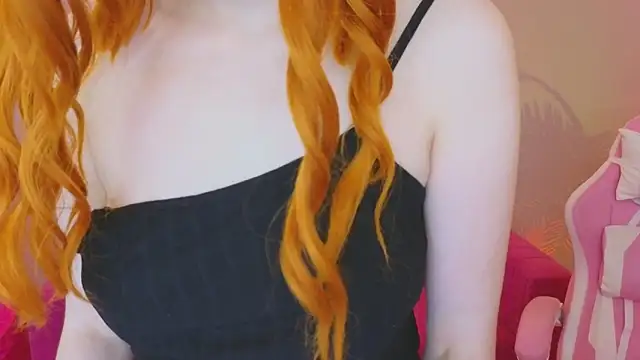 Snapshot of KristinMoore chatting on March 2025 03:16:02 PM KristinMoore online show from March 2025 03:16:02 PM