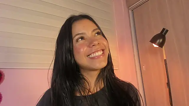 emily sweett24 online show from March 2025 06:59:02 PM