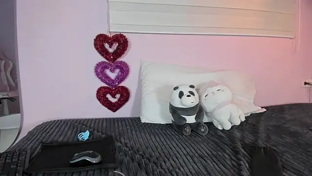 emily sweett24 online show from March 2025 12:28:01 PM