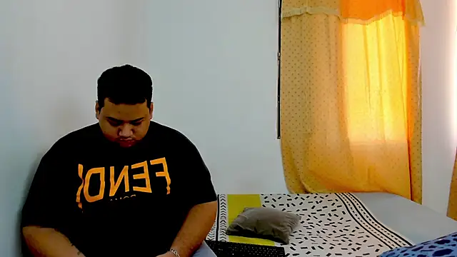 MICHAEL AND SHARON online show from February 2026 06:56:02 PM