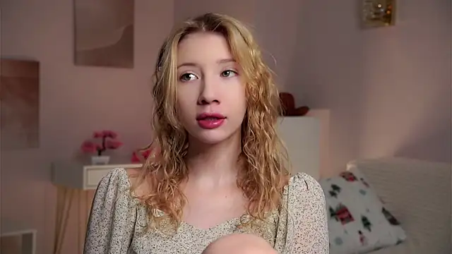 SunnivaCovil online show from April 2026 02:47:02 PM