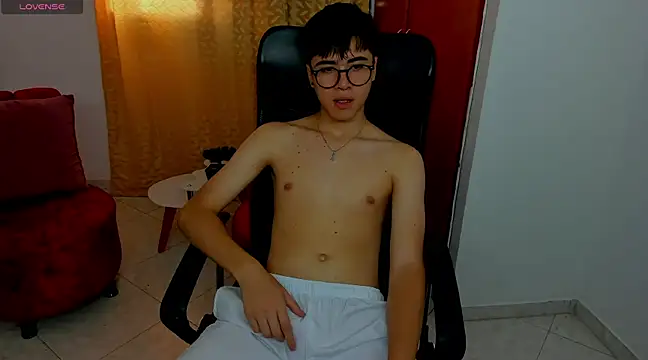 Snapshot of liam_orion chatting on February 2025 06:57:02 PM liam orion online show from February 2025 06:57:02 PM