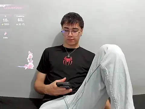 Snapshot of liam_orion chatting on November 2025 04:29:02 PM liam orion online show from November 2025 04:29:02 PM