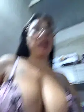 hot veteran01 online show from April 2026 11:17:01 AM