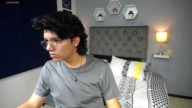 Snapshot of cheryl_bohareal chatting on February 2025 10:14:02 PM cheryl bohareal online show from February 2025 10:14:02 PM