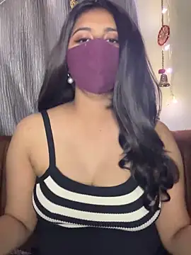 Dishasarmaa05 online show from October 2025 07:15:02 PM