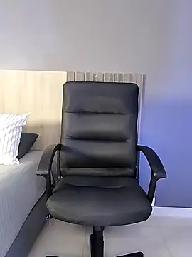 Ashly hills online show from February 2025 02:59:01 AM