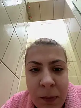 Snapshot of KittieHallo chatting on February 2025 03:51:02 PM KittieHallo online show from February 2025 03:51:02 PM