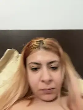 Snapshot of KittieHallo chatting on March 2025 06:01:01 AM KittieHallo online show from March 2025 06:01:01 AM