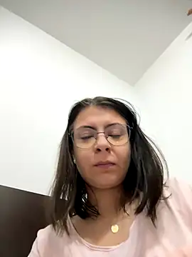 Snapshot of KittieHallo chatting on October 2025 07:39:02 AM KittieHallo online show from October 2025 07:39:02 AM