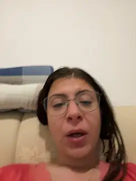 Snapshot of KittieHallo chatting on October 2025 09:49:02 PM KittieHallo online show from October 2025 09:49:02 PM