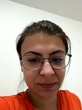 Snapshot of KittieHallo chatting on October 2025 09:21:02 AM KittieHallo online show from October 2025 09:21:02 AM