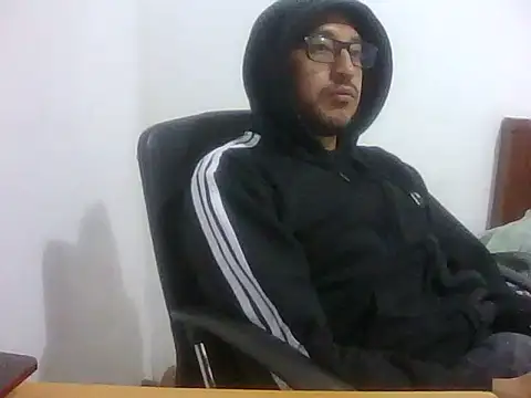 Snapshot of SaintJacob chatting on May 2026 03:35:01 AM SaintJacob online show from May 2026 03:35:01 AM