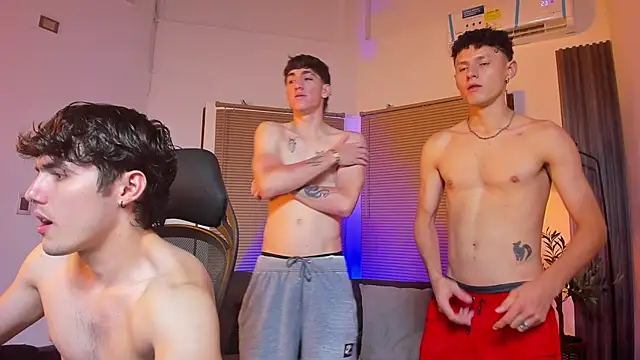 Fun BoysW online show from March 2025 01:59:02 AM