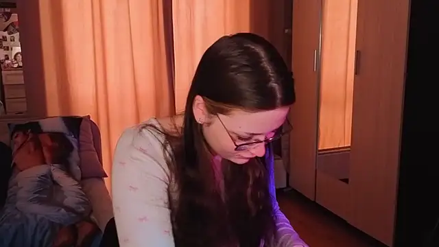 milliedoll online show from March 2026 03:10:01 AM