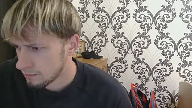 frama666 online show from October 2025 05:31:01 PM