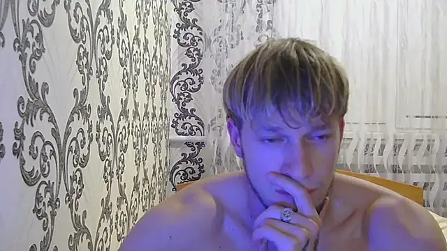 frama666 online show from October 2025 07:44:02 PM