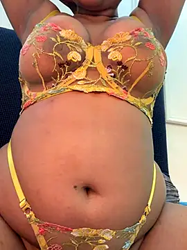 isha sassy online show from November 2025 05:36:02 PM