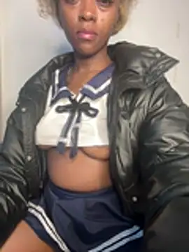 xxTatiannaxx online show from July 2026 12:46:01 AM